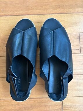 Vince Black Leather Crossover Slingback Sandals
